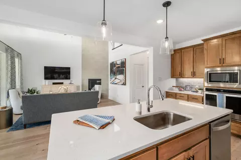Kitchen - 526 Broadleaf Way, Haslet, TX 76052 photo 3 of 4