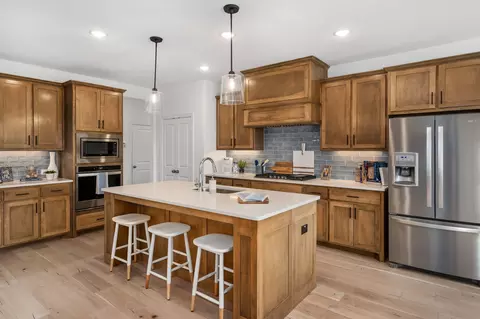 Kitchen - 526 Broadleaf Way, Haslet, TX 76052 photo 2 of 4