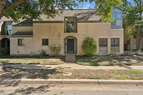 2629 Mccart Ave, Fort Worth, TX 76110