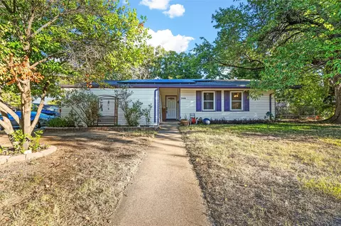 708 Faun Dr, Euless, TX 76040