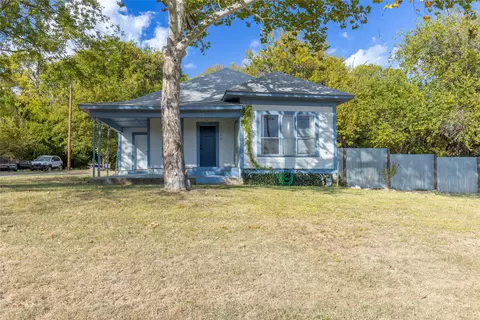 1312 Oneal St, Commerce, TX 75428
