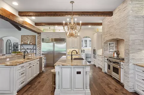 7317 Heritage Oaks Dr, Mansfield, TX 76063