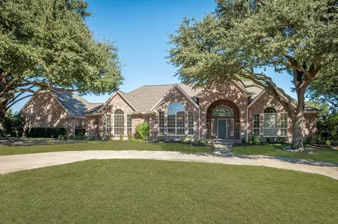 701 Glenwood Cir, Fairview, TX 75069