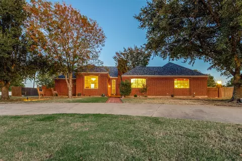 1903 Carriage Estates Rd, Sherman, TX 75092
