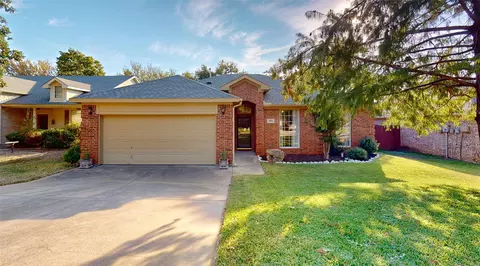 3929 Kirby Dr, Denton, TX 76210