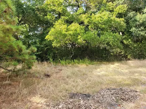 142 Sundrift Dr, Mabank, TX 75156