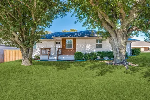 Exterior - 315 E 3rd St, Prosper, TX 75078 photo 1 of 4