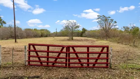 870 Wagoner Rd, Waco, TX 76705