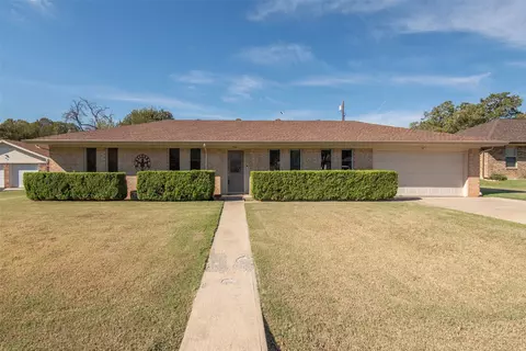 1706 N Haven Dr, Corinth, TX 76210
