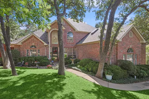 2264 Hollyhill Ln, Denton, TX 76205