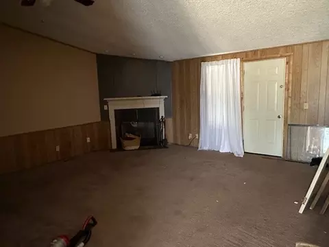 Living - 308 Darrell Rd, Roanoke, TX 76262 photo 1 of 1