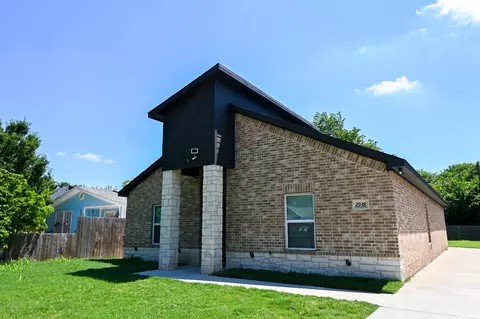 2938 Michigan Ave, Dallas, TX 75216