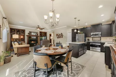 8816 Compton St, Denton, TX 76207 photo 9