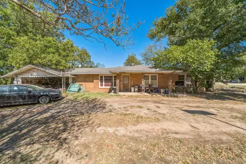 360 Mcdonald St, Fairfield, TX 75840