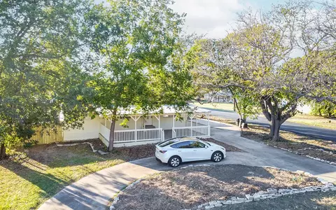 711 Lakeside Dr, Wylie, TX 75098