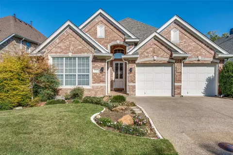 3793 Park Pl, Addison, TX 75001