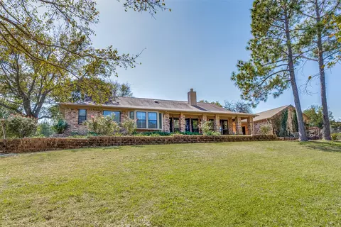 610 Stark Rd, Dallas, TX 75253