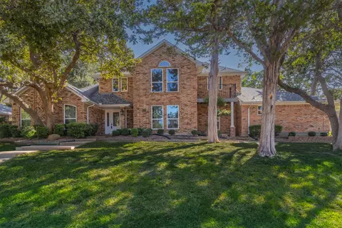 1944 Valley View Dr, Cedar Hill, TX 75104