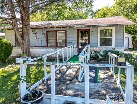 4141 Doyle Ln, Lancaster, TX 75134