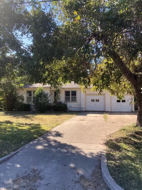 1210 Elm, Hillsboro, TX 76645