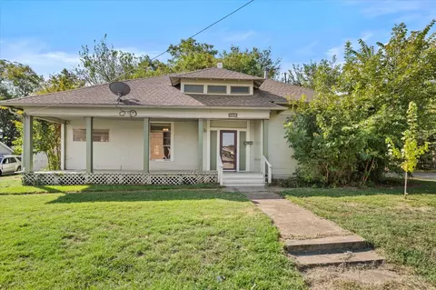 1313 Ash St, Commerce, TX 75428