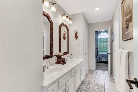 Bath - 3812 Evesham Dr, Plano, TX 75025 photo 4 of 4