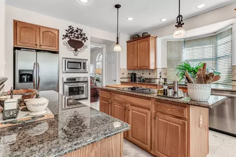 Kitchen - 3812 Evesham Dr, Plano, TX 75025 photo 3 of 3