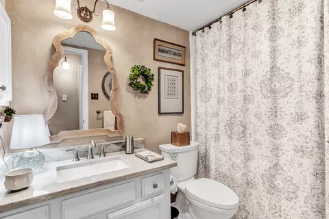 Bath - 3812 Evesham Dr, Plano, TX 75025 photo 3 of 4