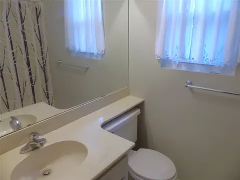 Bath - 202 Loop, Brady, TX 76825 photo 4 of 4