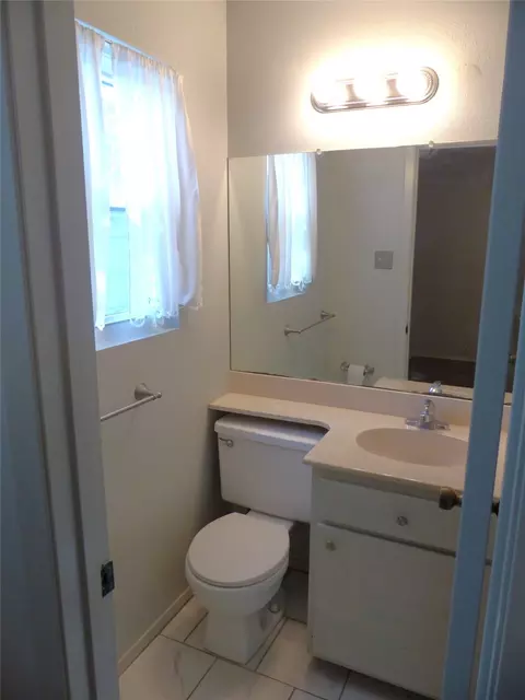 Bath - 202 Loop, Brady, TX 76825 photo 1 of 4