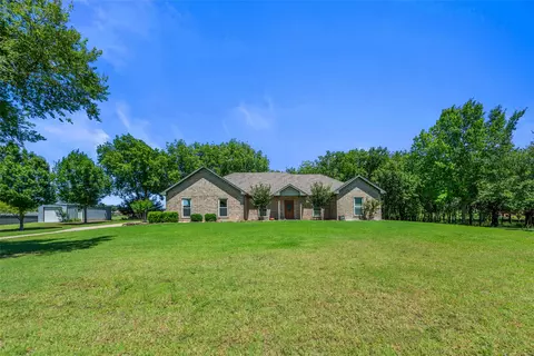 10320 Farmington Rd, Van Alstyne, TX 75495