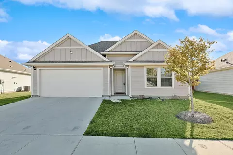 11120 W Pond Dr, Providence Village, TX 76227