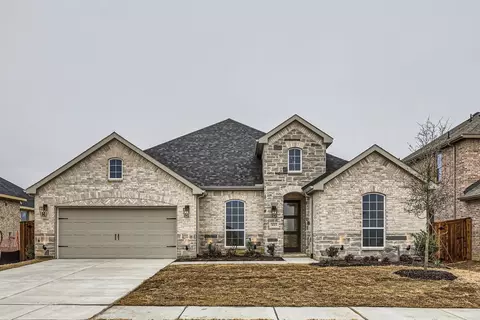 803 Open Range Dr, Mansfield, TX 76063