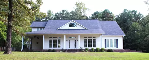 500 County Road 2111 St, Hooks, TX 75561