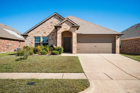 3050 Seth Ln, Forney, TX 75126