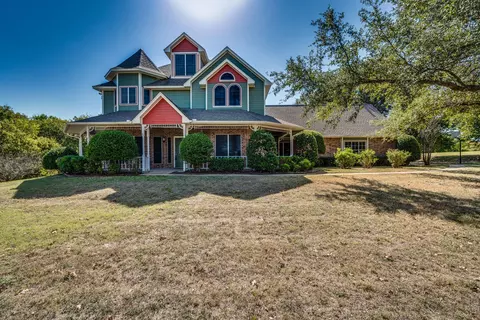 406 Muskingum Rd, Waxahachie, TX 75165