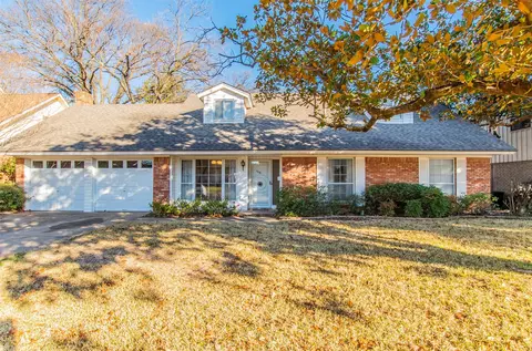 113 W Lilly Ln, Arlington, TX 76010