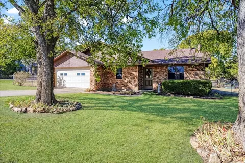 267 Lee Blvd, Pottsboro, TX 75076