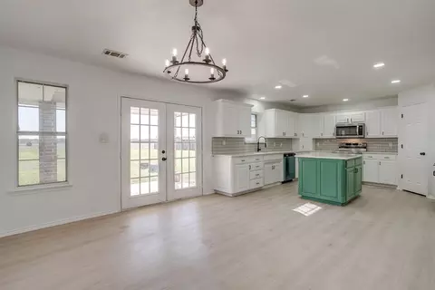 Other - 400 E Vaughn Rd, Cleburne, TX 76031 photo 1 of 9