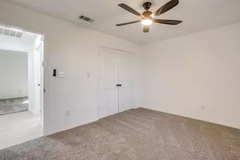 Bedroom - 400 E Vaughn Rd, Cleburne, TX 76031 photo 3 of 7