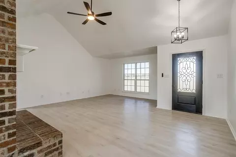 Living - 400 E Vaughn Rd, Cleburne, TX 76031 photo 1 of 5