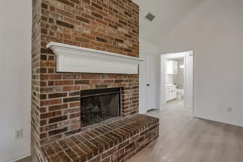 Living - 400 E Vaughn Rd, Cleburne, TX 76031 photo 5 of 5