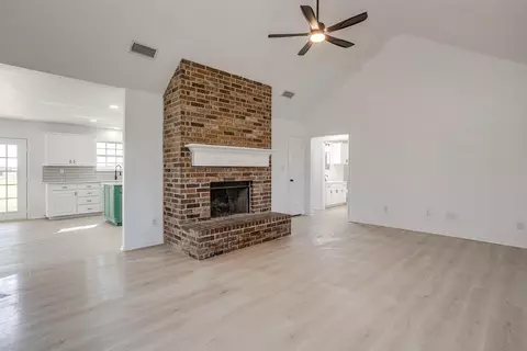 Living - 400 E Vaughn Rd, Cleburne, TX 76031 photo 4 of 5