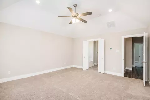Bedroom - 208 Marshall Dr, Springtown, TX 76082 photo 1 of 5