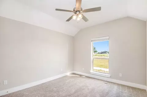 Bedroom - 208 Marshall Dr, Springtown, TX 76082 photo 3 of 5