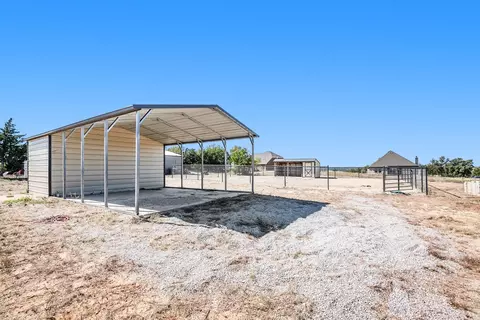 Exterior - 208 Marshall Dr, Springtown, TX 76082 photo 4 of 6