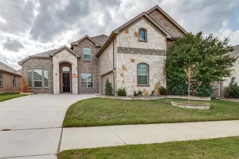 7808 Links Dr, Arlington, TX 76001