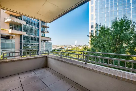 2323 N Houston St #312, Dallas, TX 75219