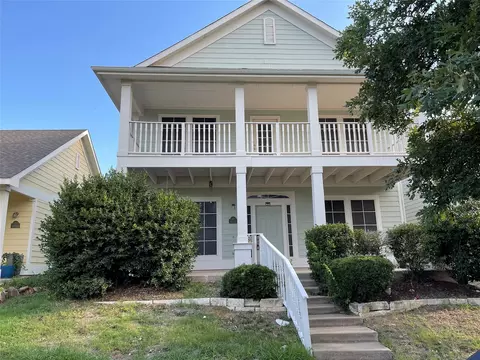 10249 Franklin Dr, Providence Village, TX 76227