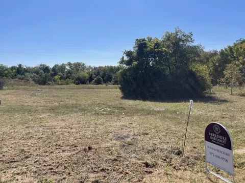 2214 Lakeshore Ln, Glenn Heights, TX 75154
